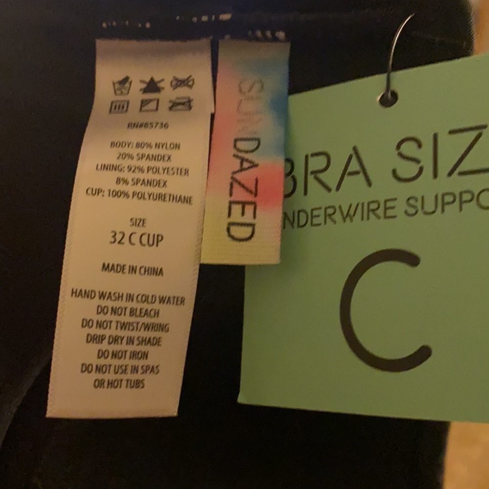 SUNDAZED Abigail Underwire Bandeau Bikini Swim Top - Picture 5 of 7